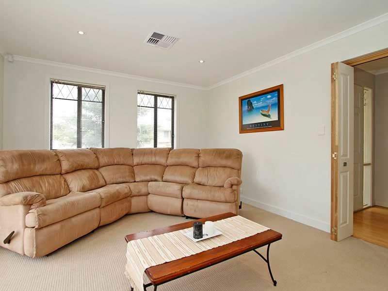 18 Kari Crescent, HUNTFIELD HEIGHTS SA 5163, Huntfield Heights - Thumbnail 3