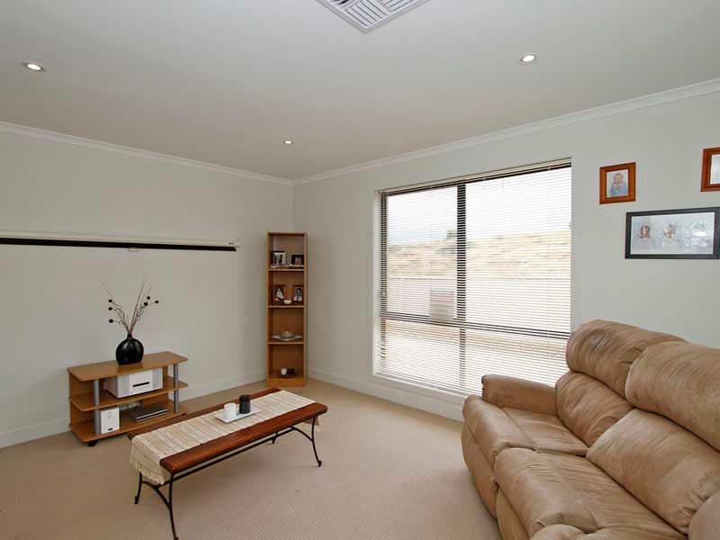 18 Kari Crescent, HUNTFIELD HEIGHTS SA 5163, Huntfield Heights - Thumbnail 4