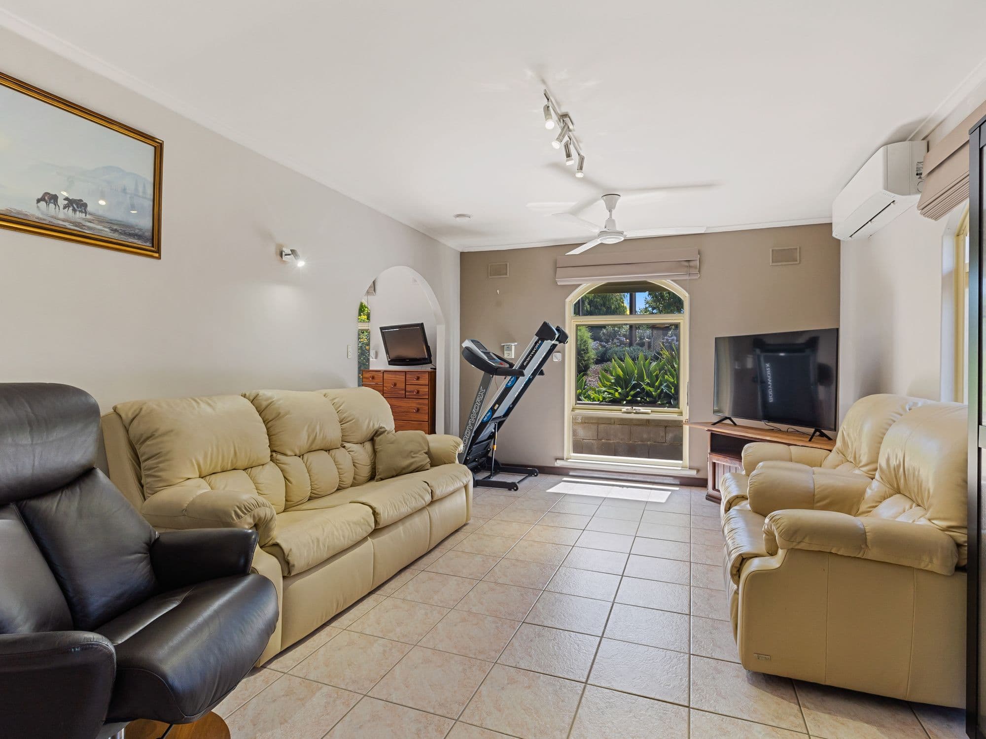 36 Tokay Crescent, Morphett Vale SA 5162, Morphett Vale - Thumbnail 4