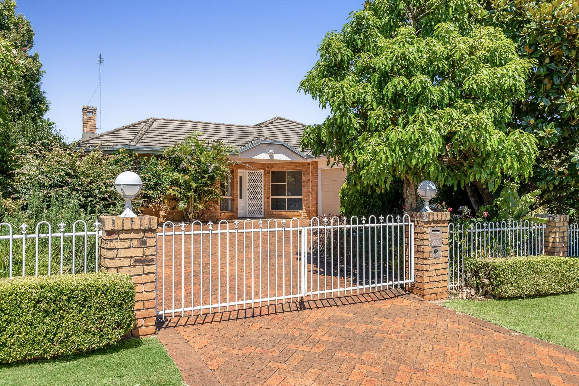 186 Stenner Street, Middle Ridge QLD 4350, Middle Ridge - Image 1