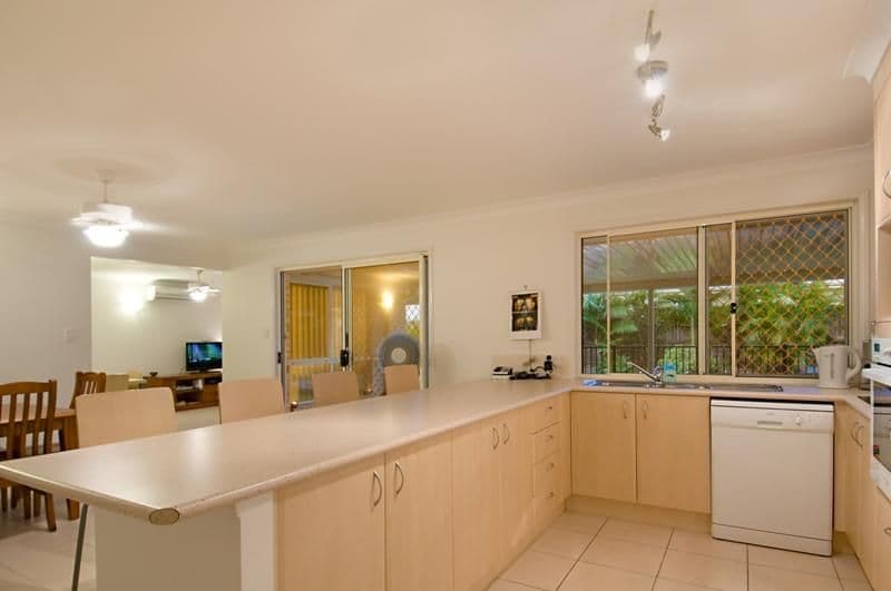 10 High Park Crescent, LITTLE MOUNTAIN QLD 4551, Little Mountain - Thumbnail 7