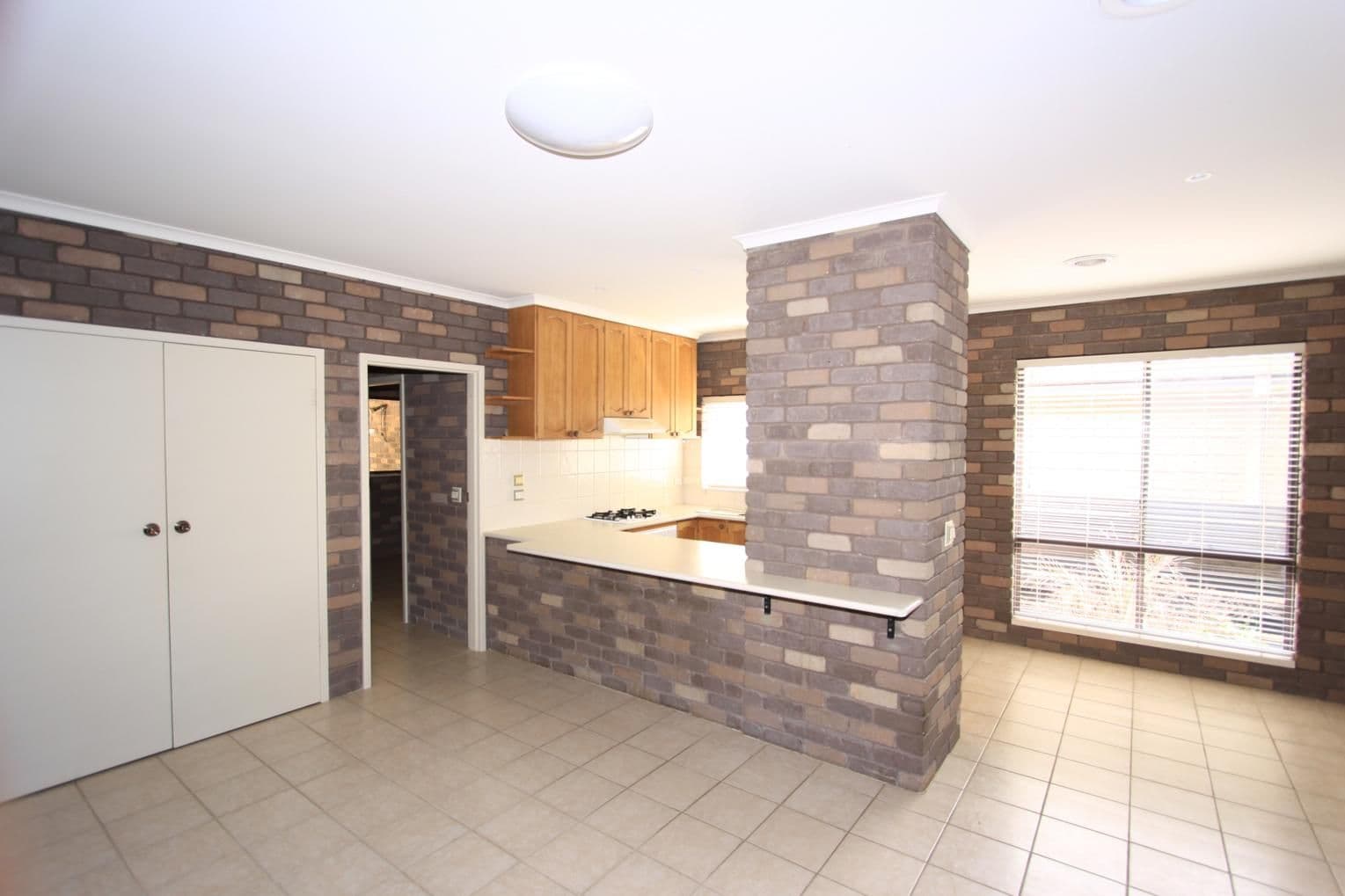 9 Sharyn Street, WHITE HILLS VIC 3550, White Hills - Thumbnail 2