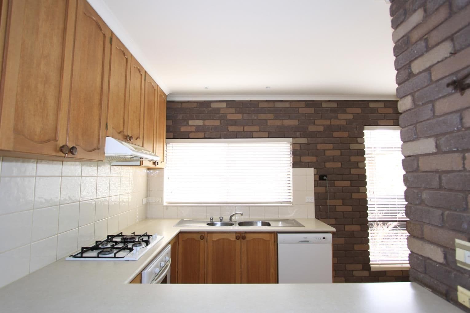 9 Sharyn Street, WHITE HILLS VIC 3550, White Hills - Thumbnail 3