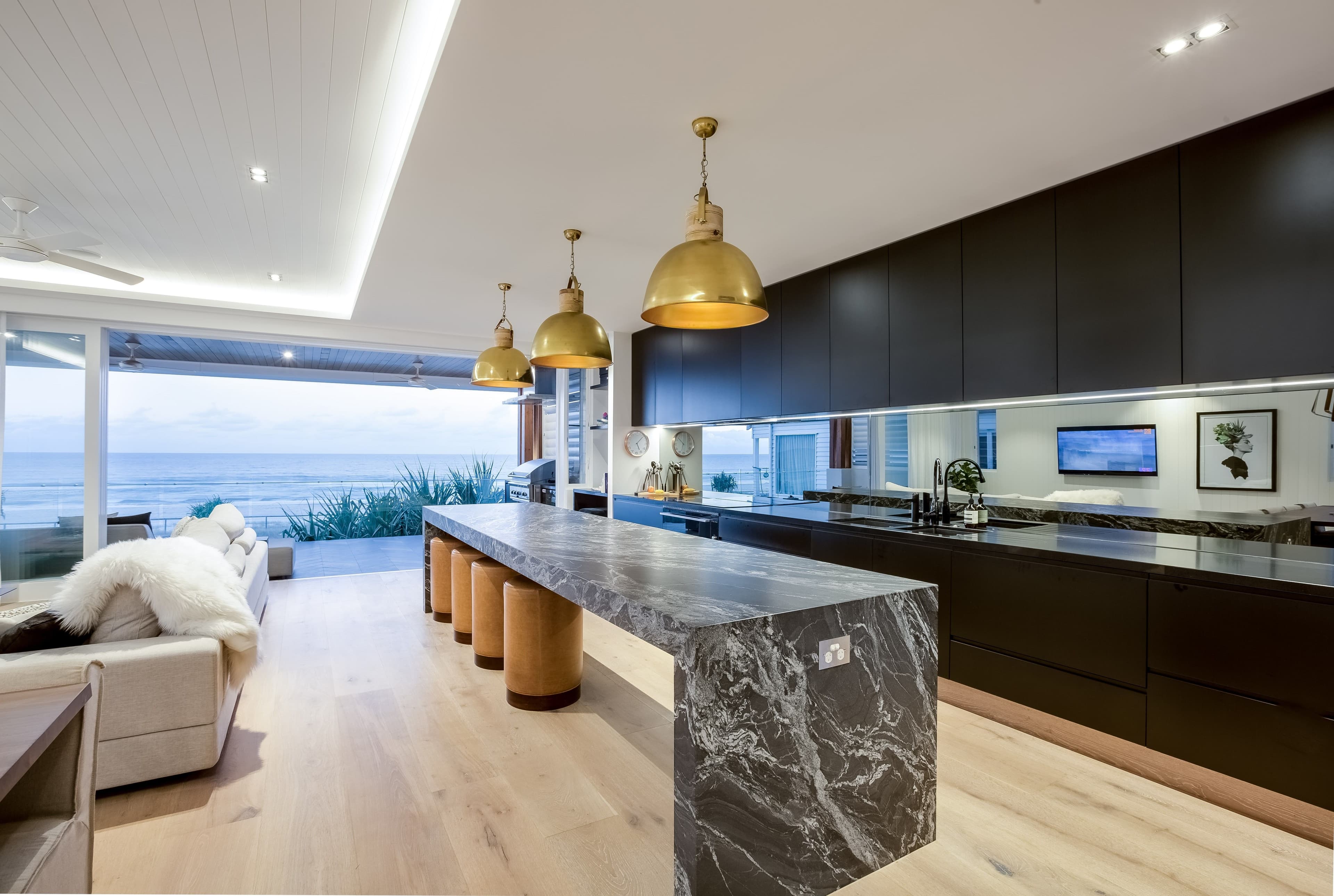 504 The Esplanade, Palm Beach QLD 4221, Palm Beach - Thumbnail 6