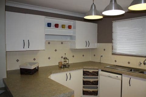 53 Taylor Street, Roma QLD 4455, Roma - Thumbnail 2