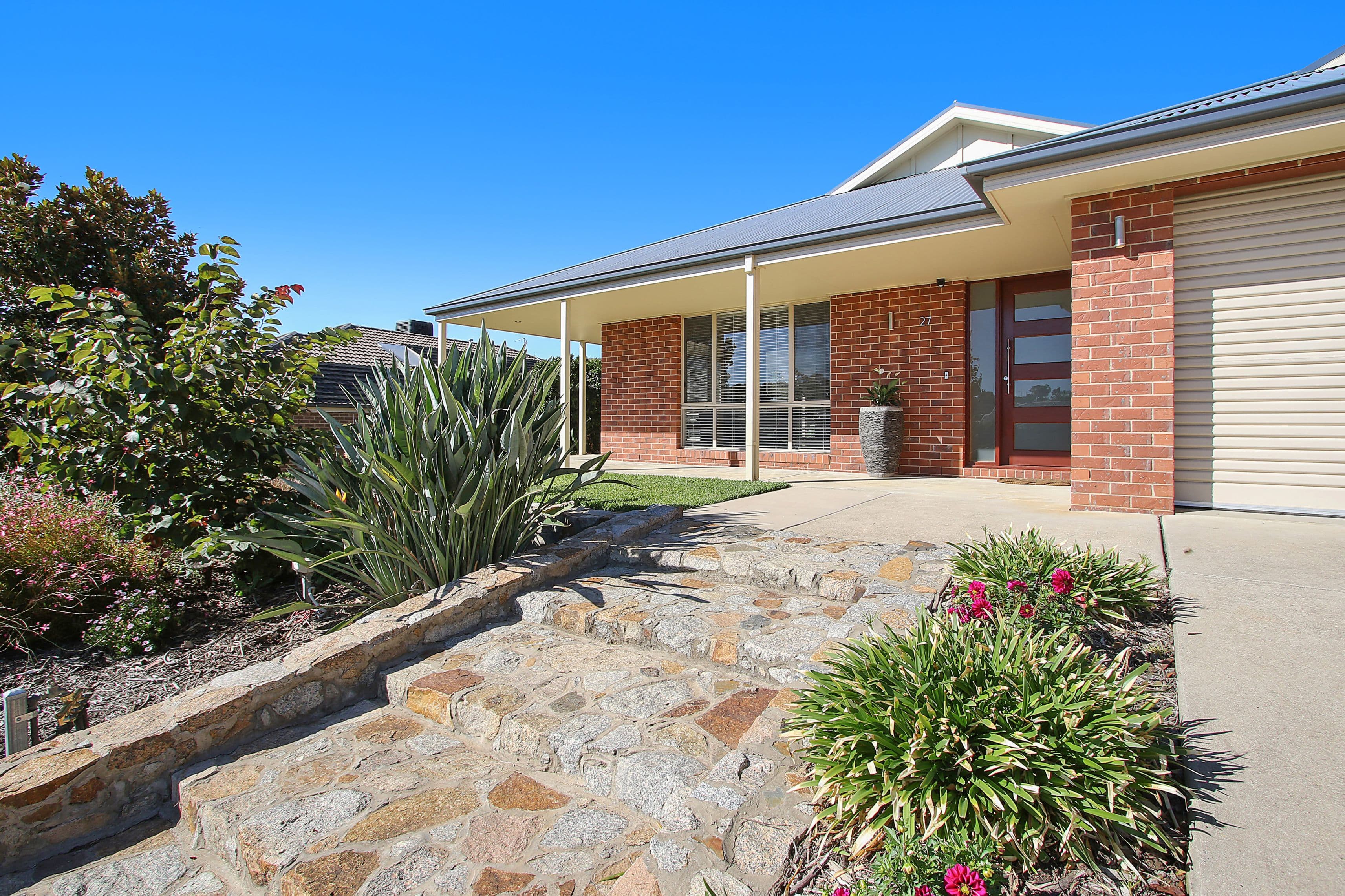 27 Ballara Drive, Wodonga VIC 3690, Wodonga - Thumbnail 3