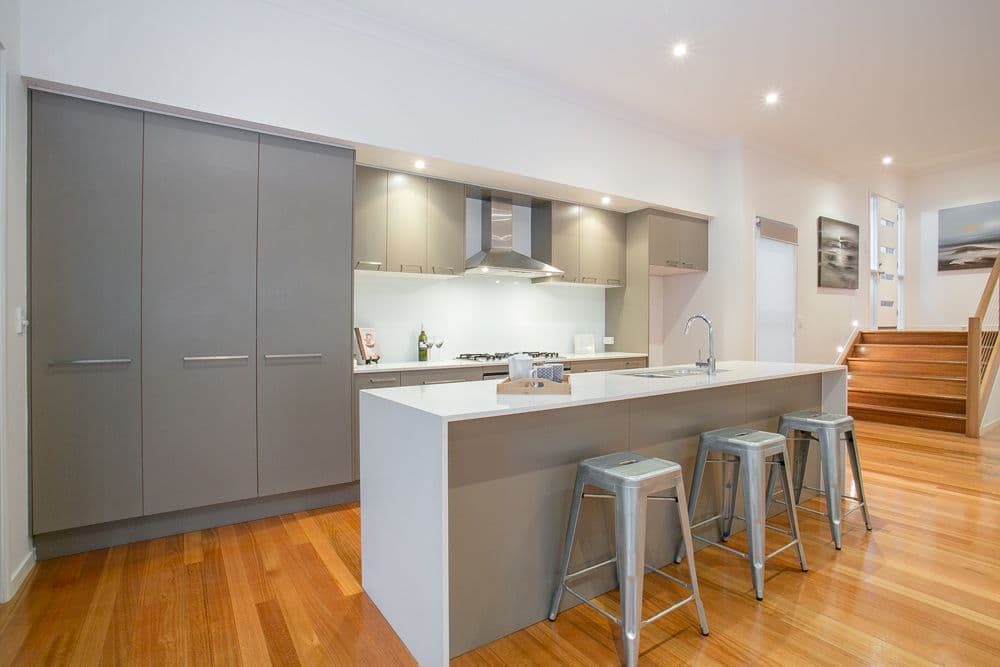 18 Hilltop Avenue, ANNERLEY QLD 4103, Annerley - Thumbnail 4