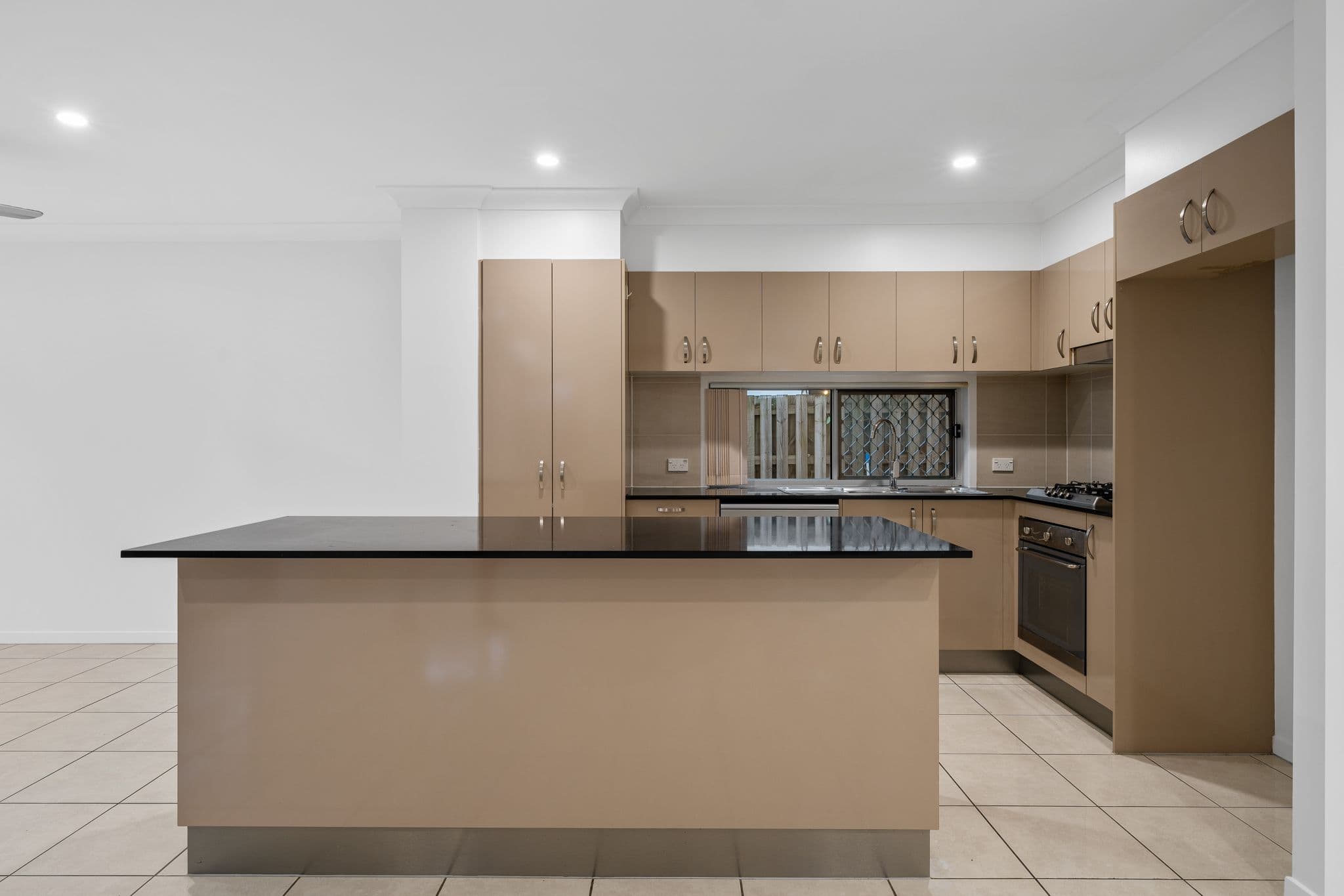 10 Stratus Lane, Coomera QLD 4209, Coomera - Thumbnail 2