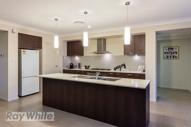 17 Maree Place, REDLAND BAY QLD 4165, Redland Bay - Thumbnail 3
