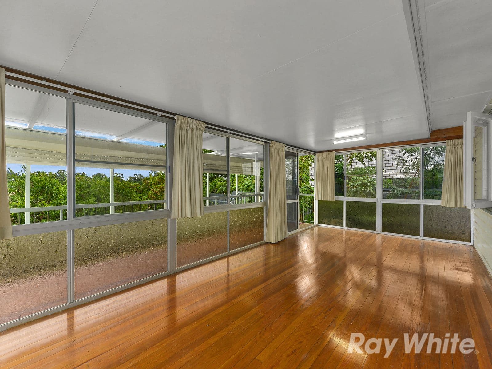 107 Irvine Street, Mitchelton QLD 4053, Mitchelton - Thumbnail 2