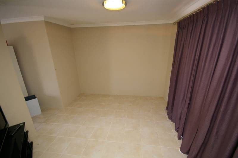 9 Snowdrop Retreat, MIRRABOOKA WA 6061, Mirrabooka - Thumbnail 2