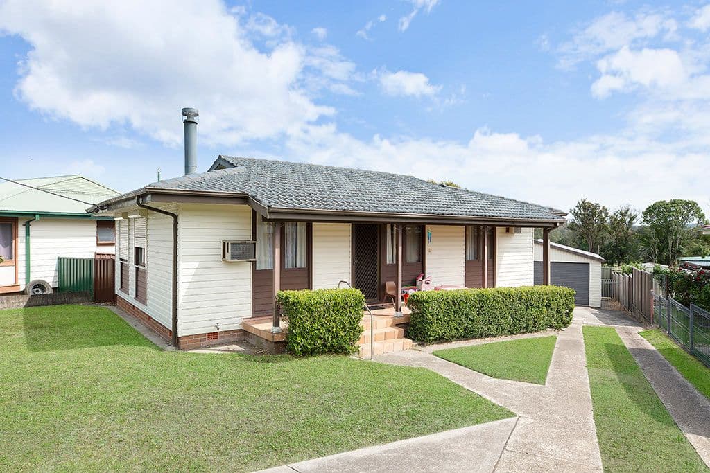 10 Akora Street, Toronto NSW 2283, Toronto - Image 1