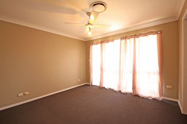 6 Dundee Place, ST ANDREWS NSW 2566, St Andrews - Thumbnail 8