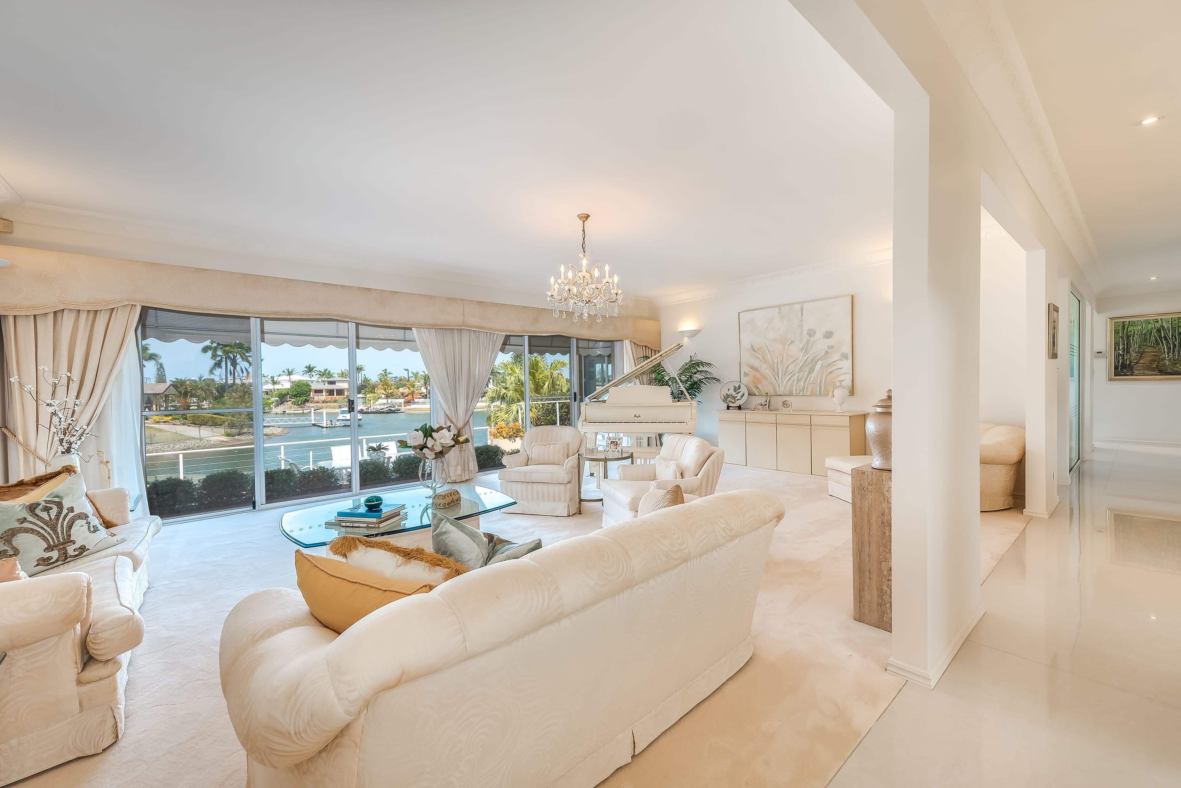 9 Chantilly Close, Benowa Waters QLD 4217, Benowa - Thumbnail 6