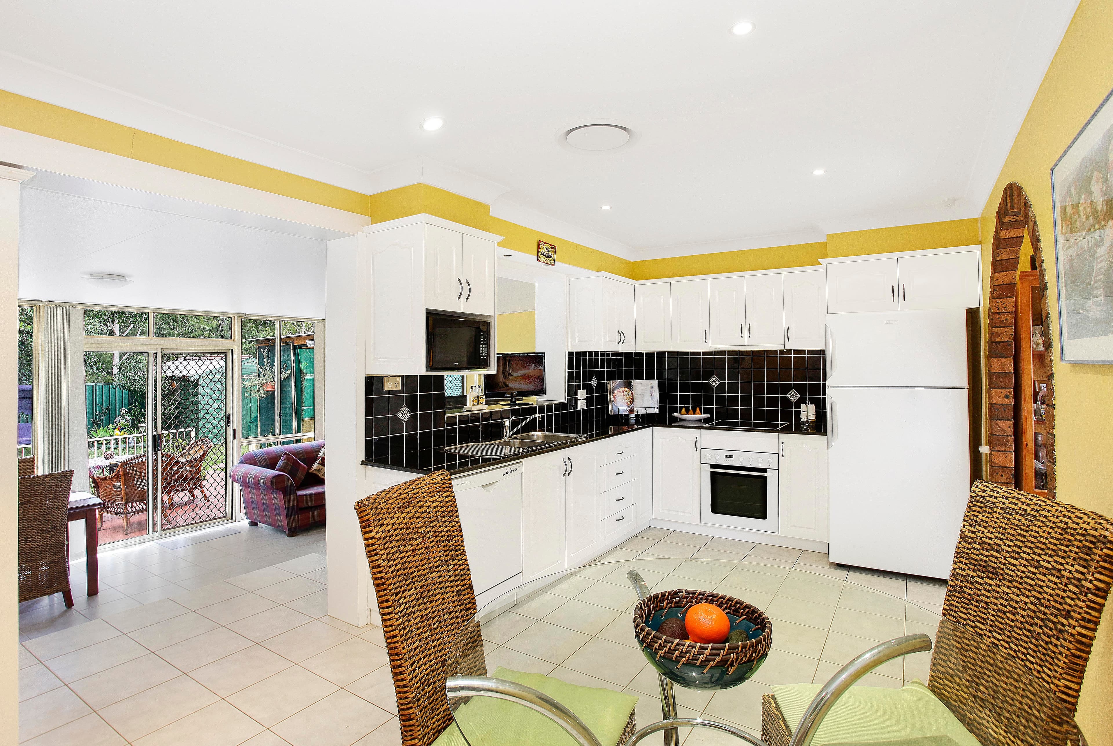 14 Marsden Close, Bossley Park - Thumbnail 3