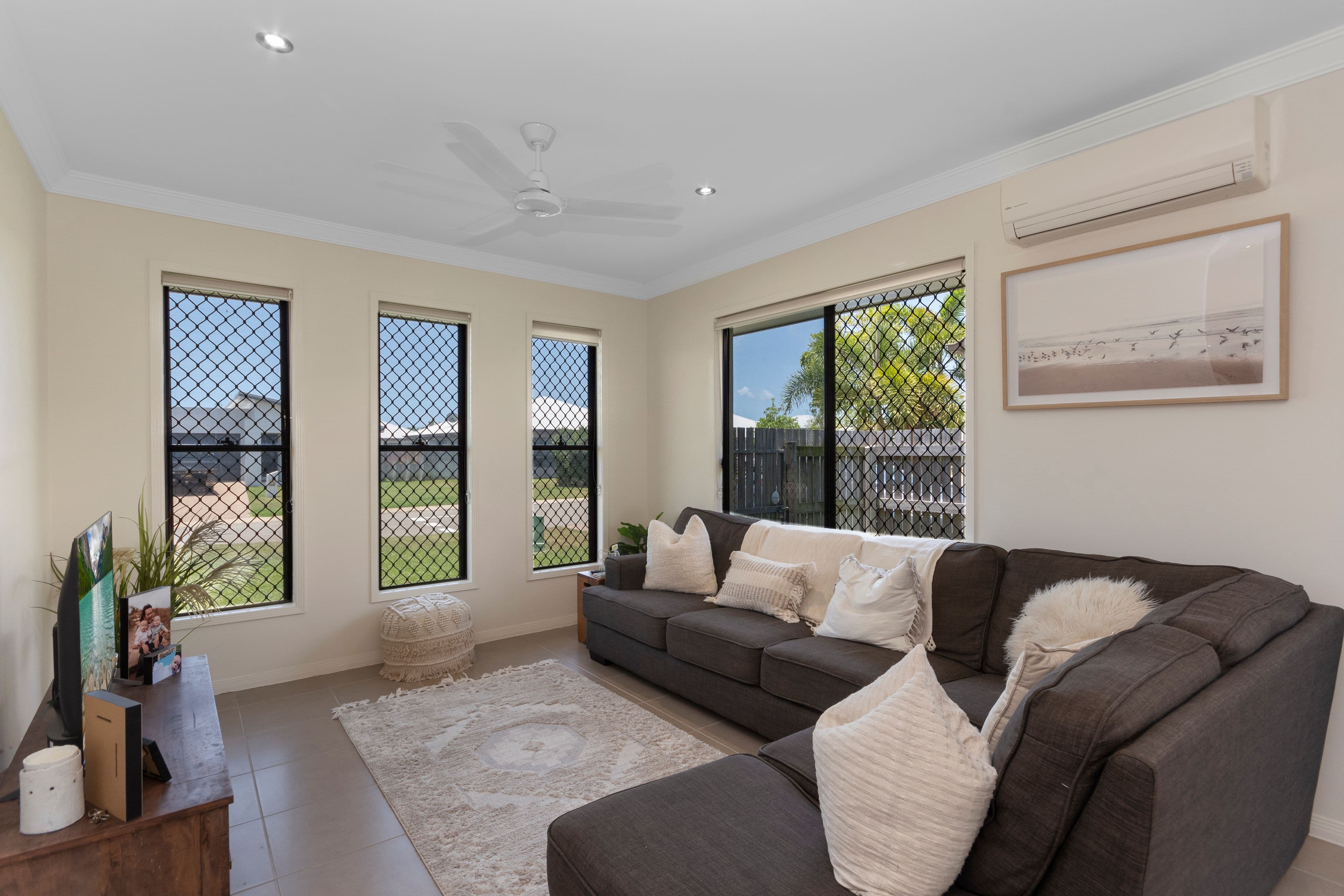 11 Ellenor Street, Mount Low QLD 4818, Mount Low - Thumbnail 2