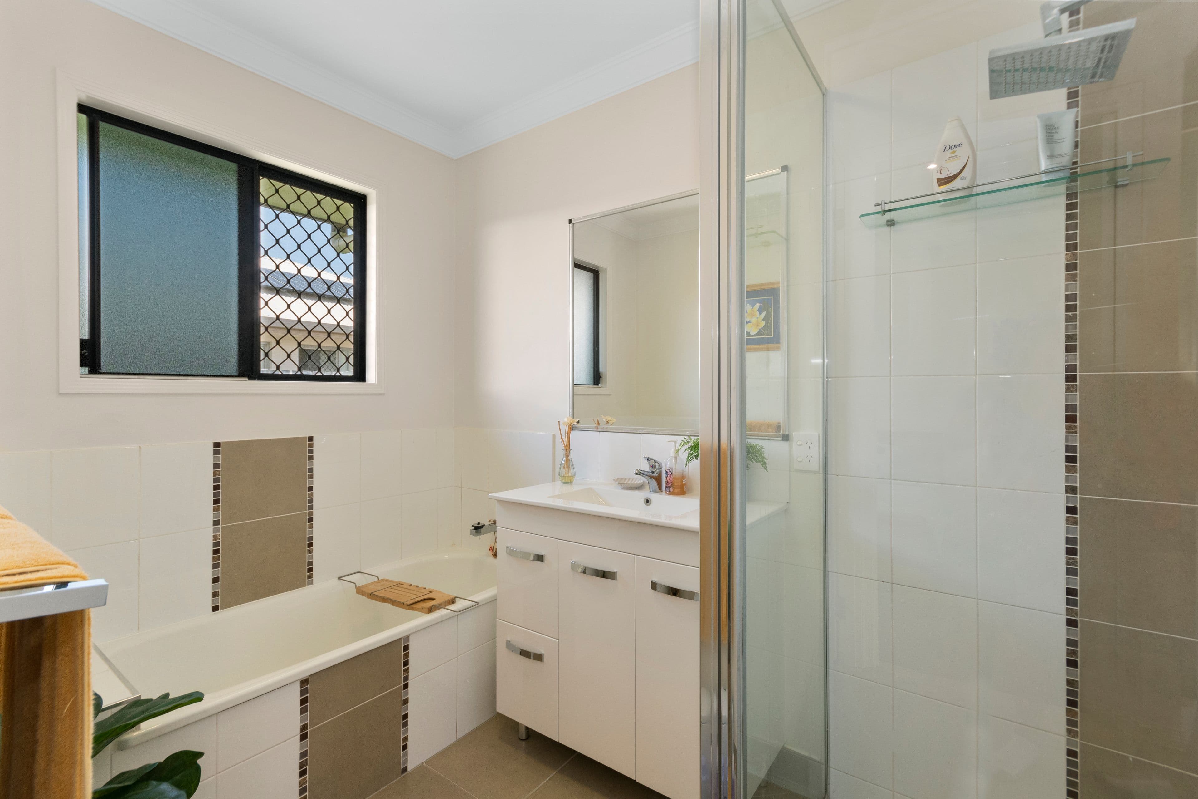 11 Ellenor Street, Mount Low QLD 4818, Mount Low - Thumbnail 8