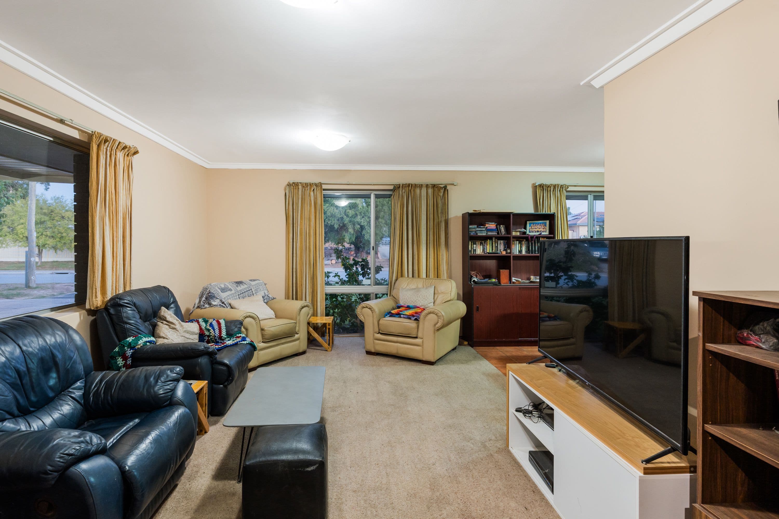 18 Timbarra Street, Armadale WA 6112, Armadale - Thumbnail 3