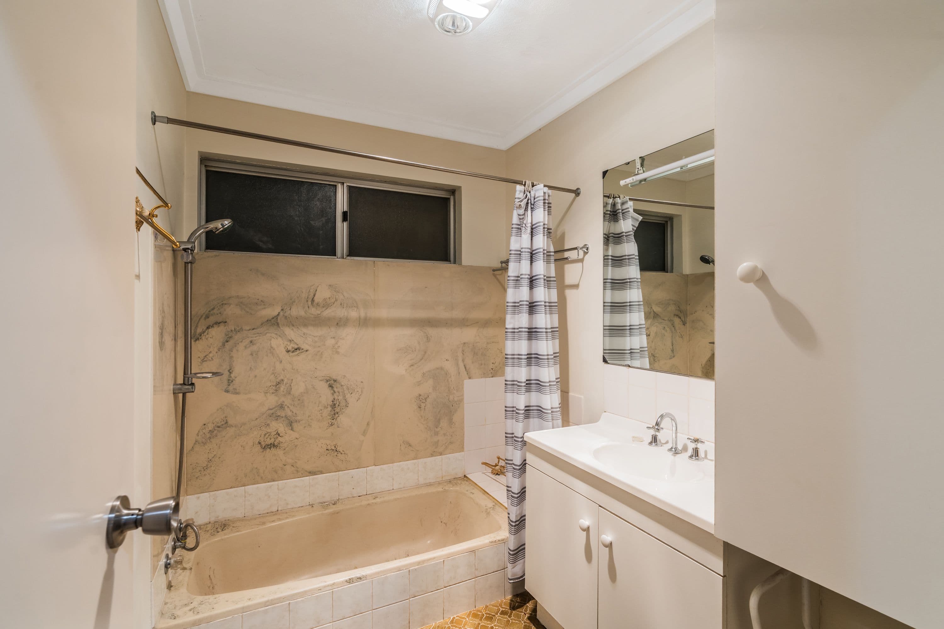 18 Timbarra Street, Armadale WA 6112, Armadale - Thumbnail 4