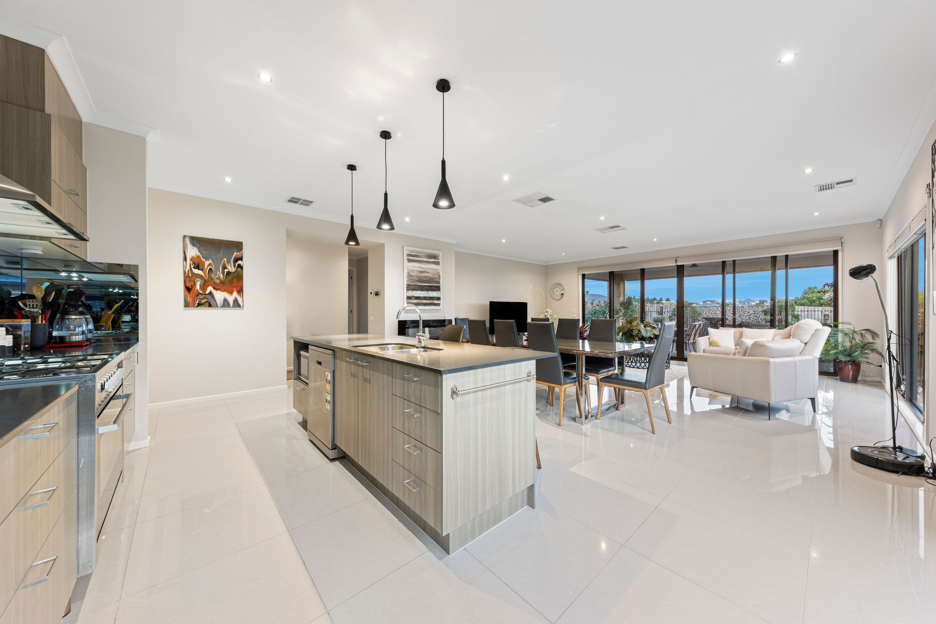 87 Goldsborough Drive, Officer VIC 3809, Officer - Thumbnail 3