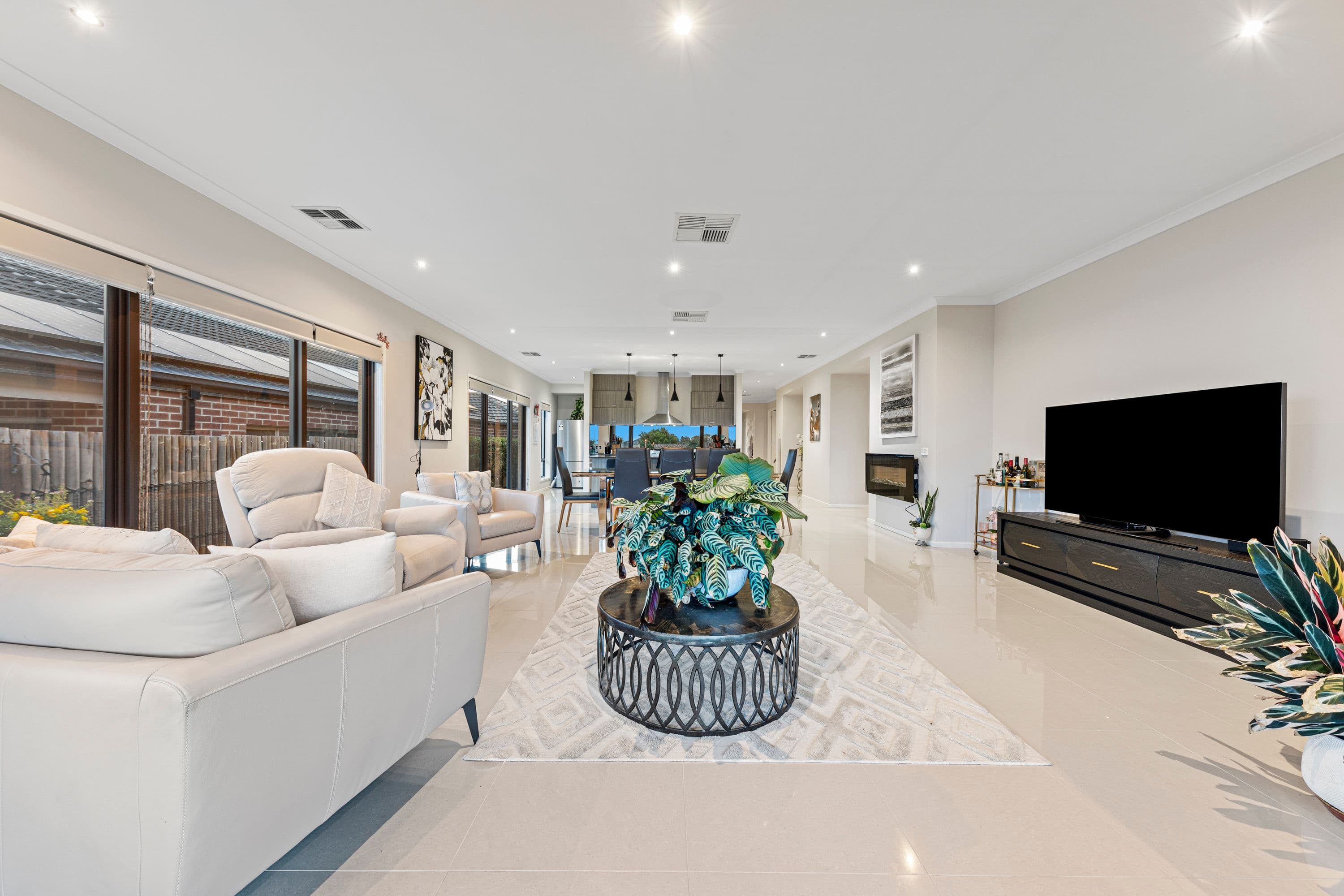 87 Goldsborough Drive, Officer VIC 3809, Officer - Thumbnail 6