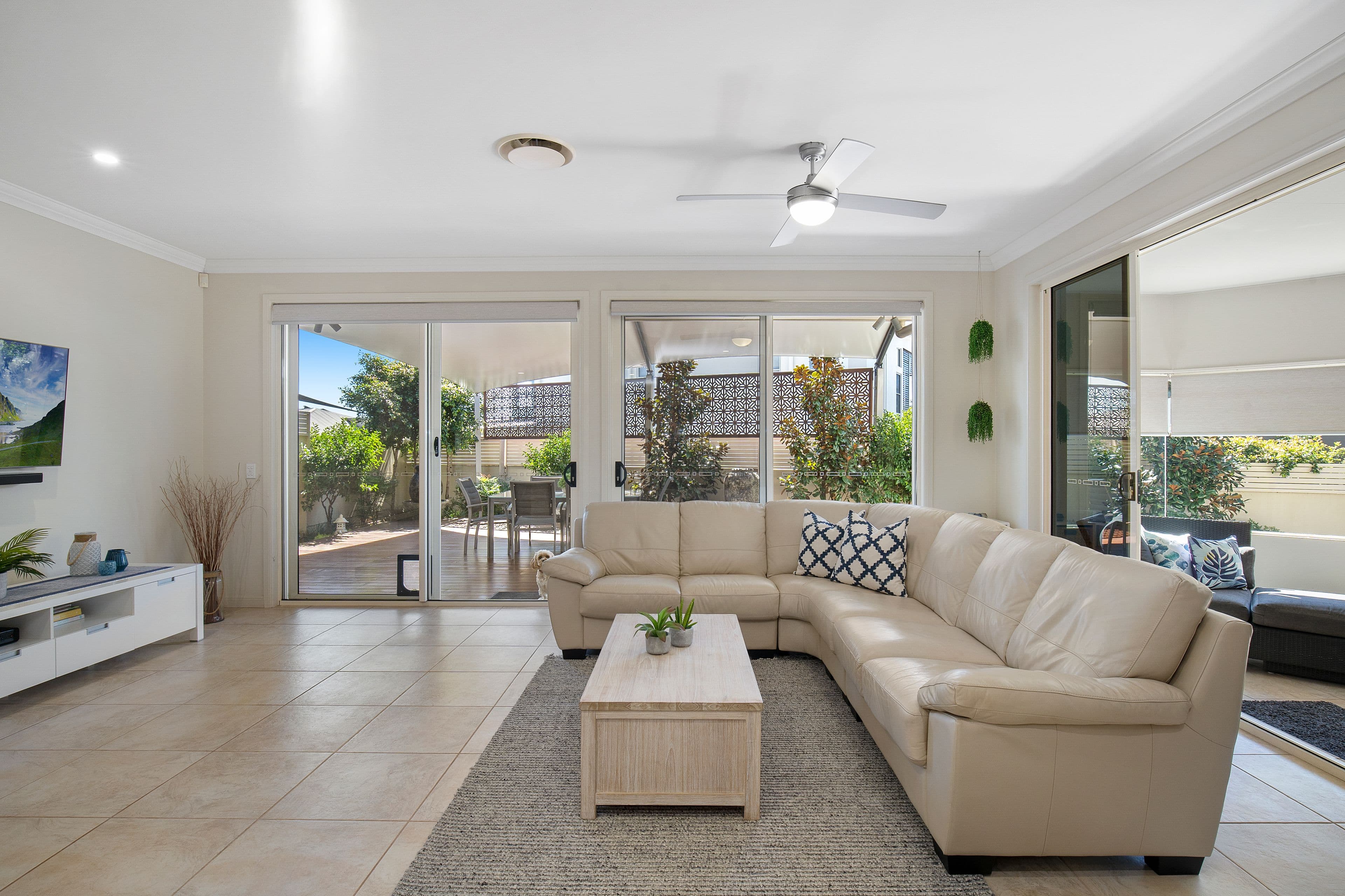 4 Rigel Court, Robina QLD 4226, Robina - Thumbnail 2