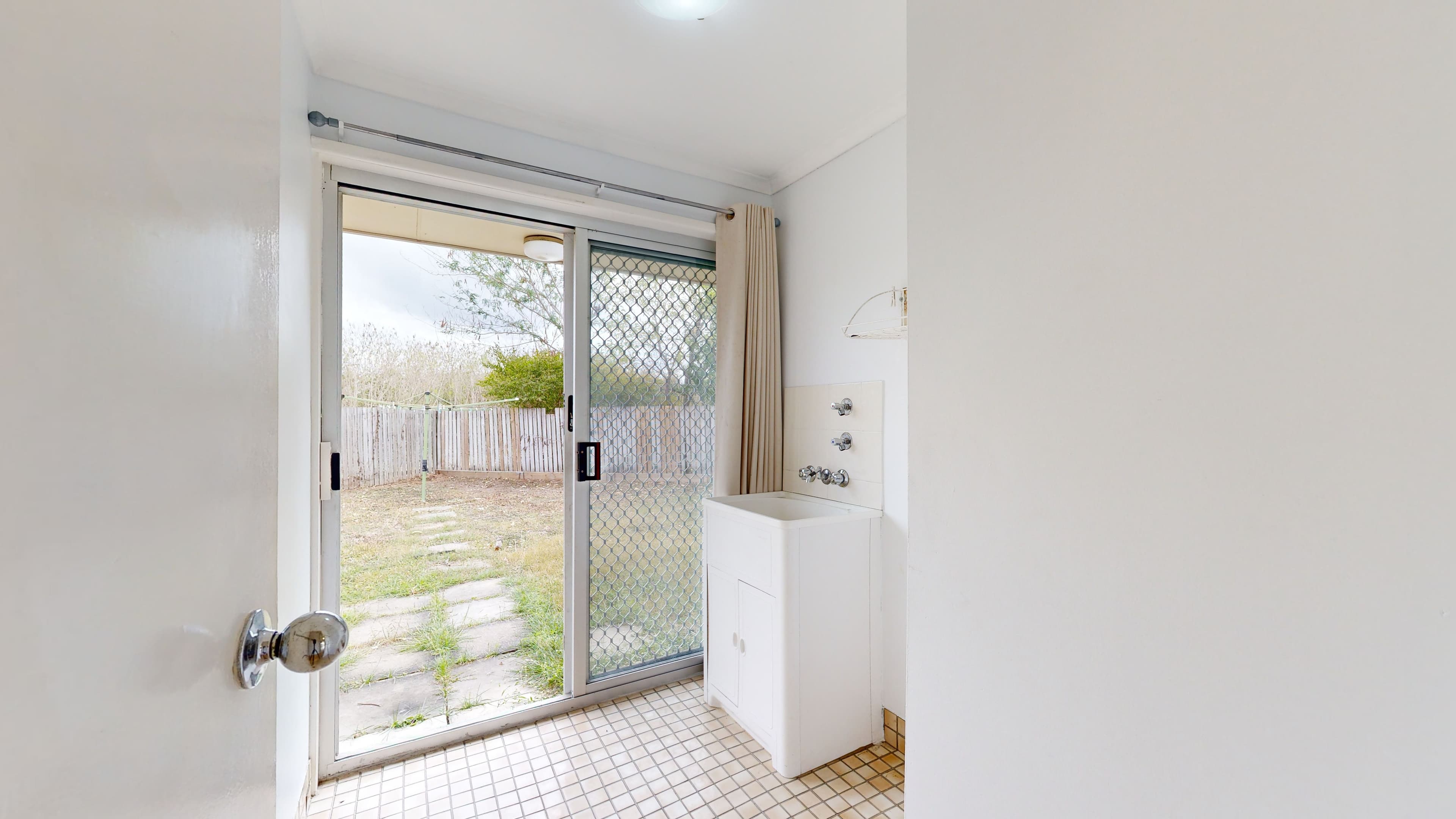 9 Geoffrey Court, Rasmussen QLD 4815, Rasmussen - Thumbnail 2