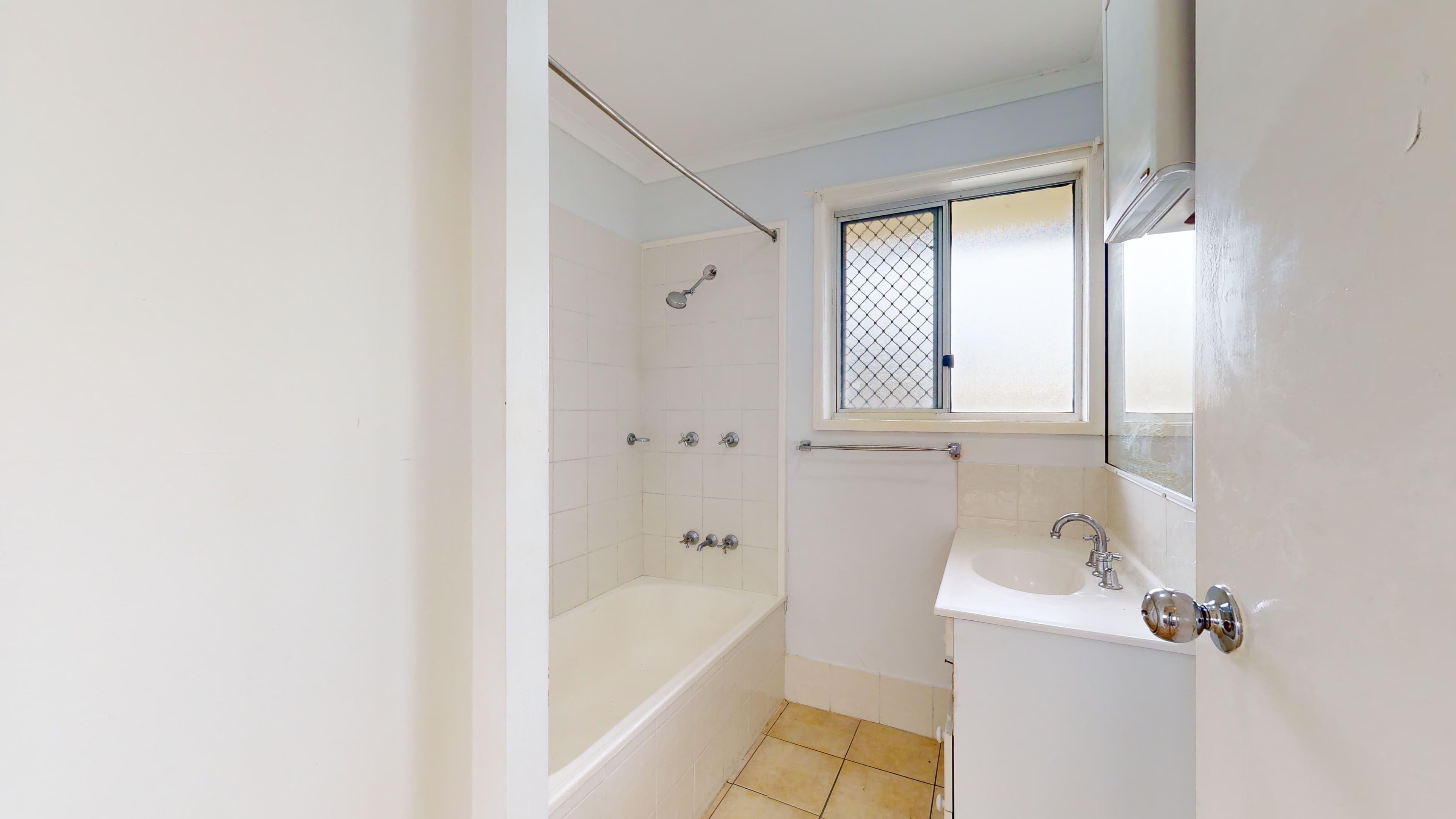 9 Geoffrey Court, Rasmussen QLD 4815, Rasmussen - Thumbnail 3