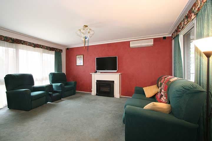2 Sycamore Crescent, BORONIA VIC 3155, Boronia - Thumbnail 2