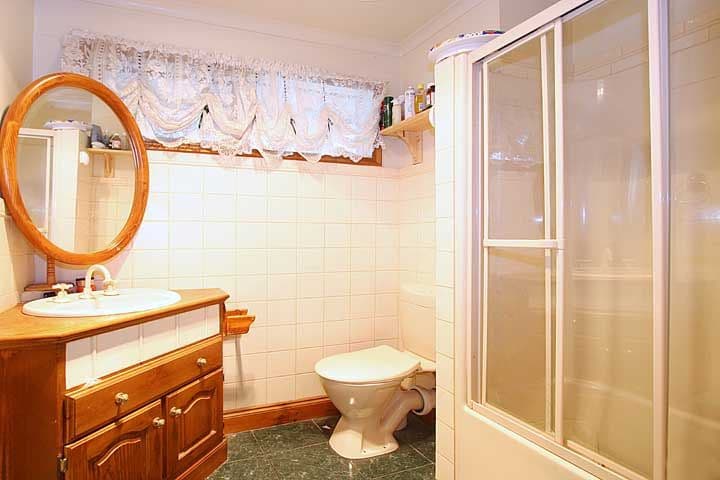 2 Sycamore Crescent, BORONIA VIC 3155, Boronia - Thumbnail 5