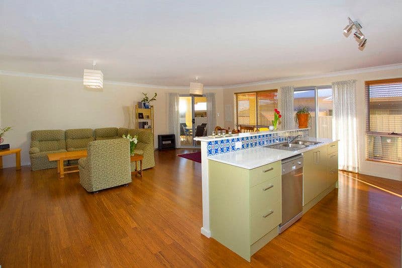 51 Huntingdale Close, SHELL COVE NSW 2529, Shell Cove - Thumbnail 2