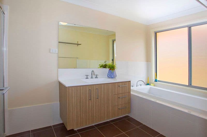 51 Huntingdale Close, SHELL COVE NSW 2529, Shell Cove - Thumbnail 3