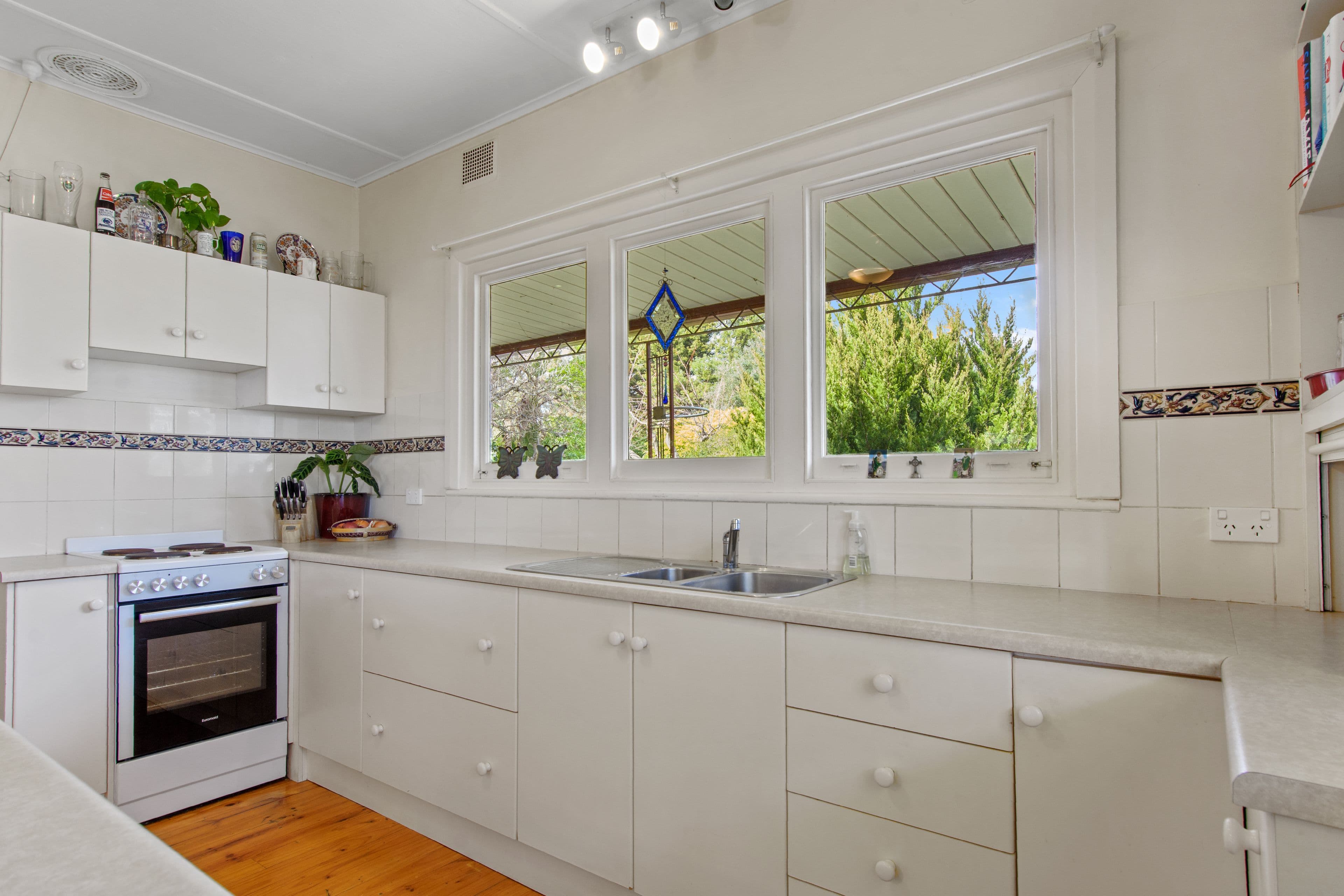 176 Main South Road, Yankalilla SA 5203, Yankalilla - Thumbnail 7