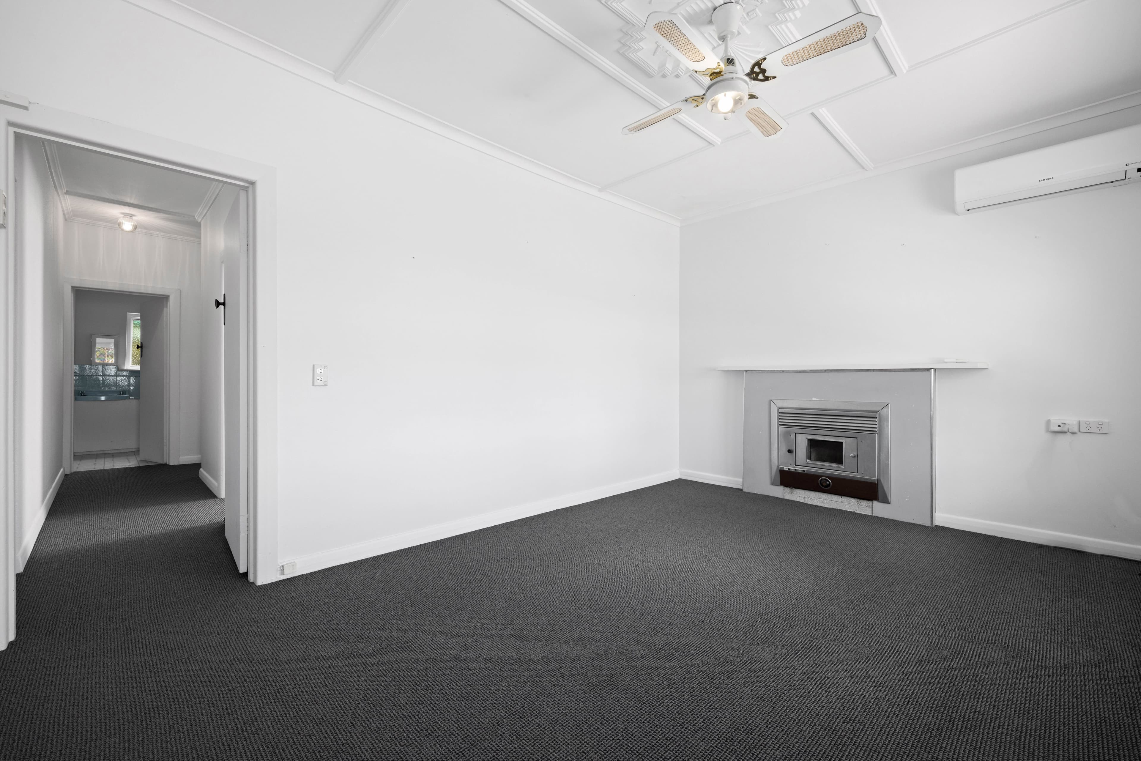 18 Howard Street, Sale, Sale - Thumbnail 4