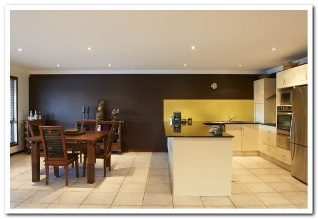 23 Southlake Drive, VARSITY LAKES QLD 4227, Varsity Lakes - Thumbnail 5