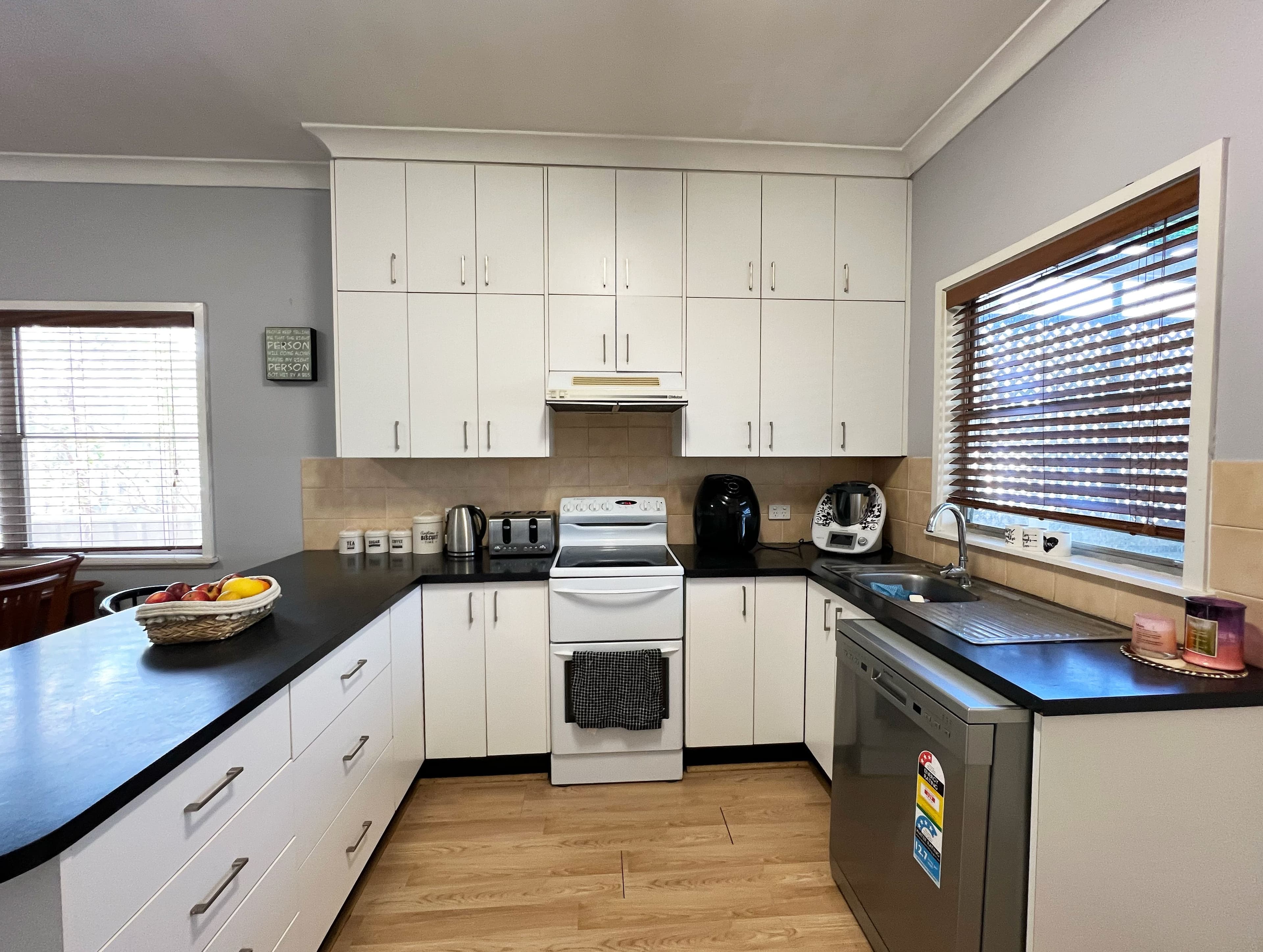 12 Sydney Street, Parkes NSW 2870, Parkes - Thumbnail 3