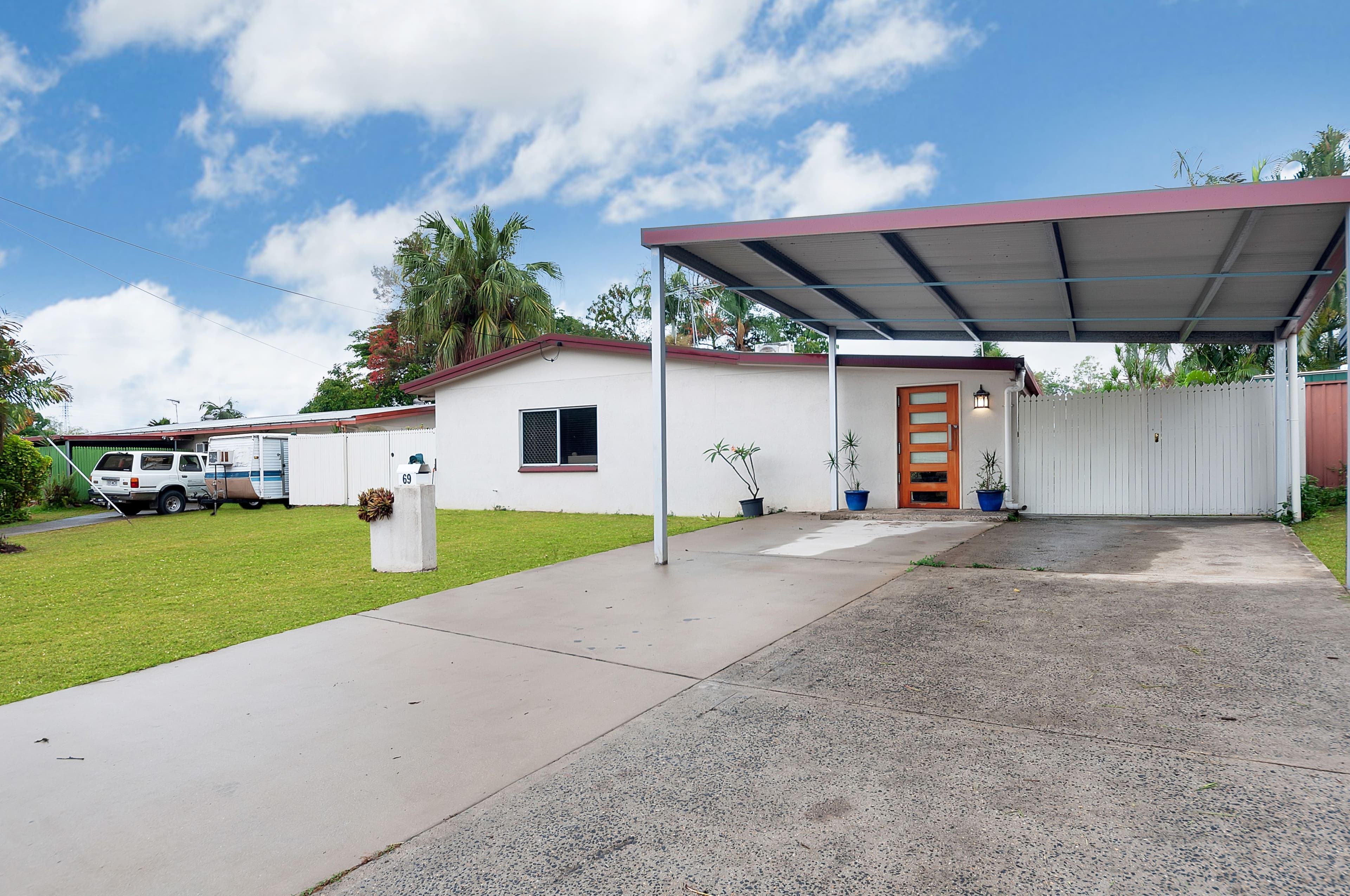 69 Hollywood Boulevard, White Rock QLD 4868, White Rock - Thumbnail 2