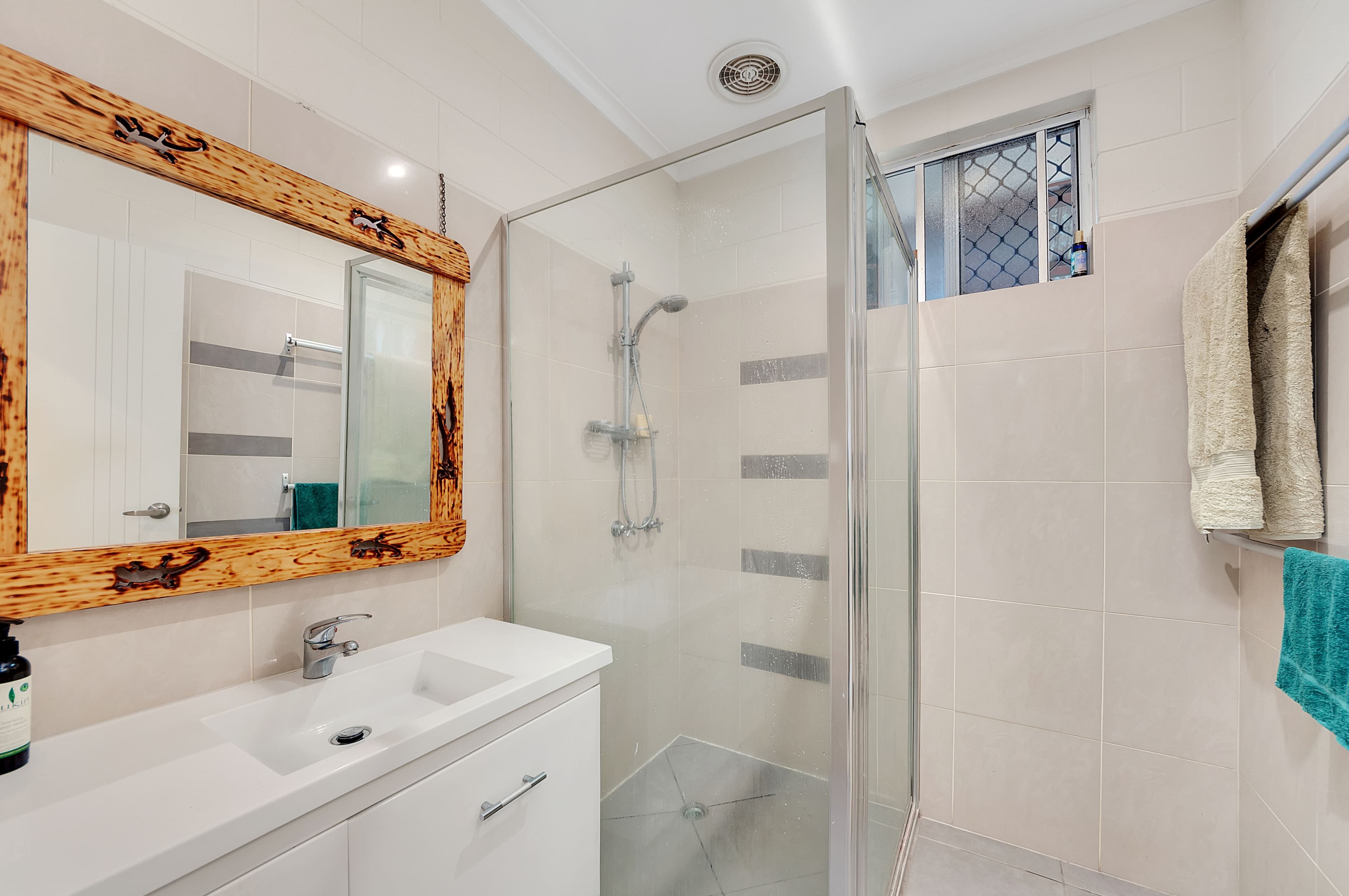 69 Hollywood Boulevard, White Rock QLD 4868, White Rock - Thumbnail 8