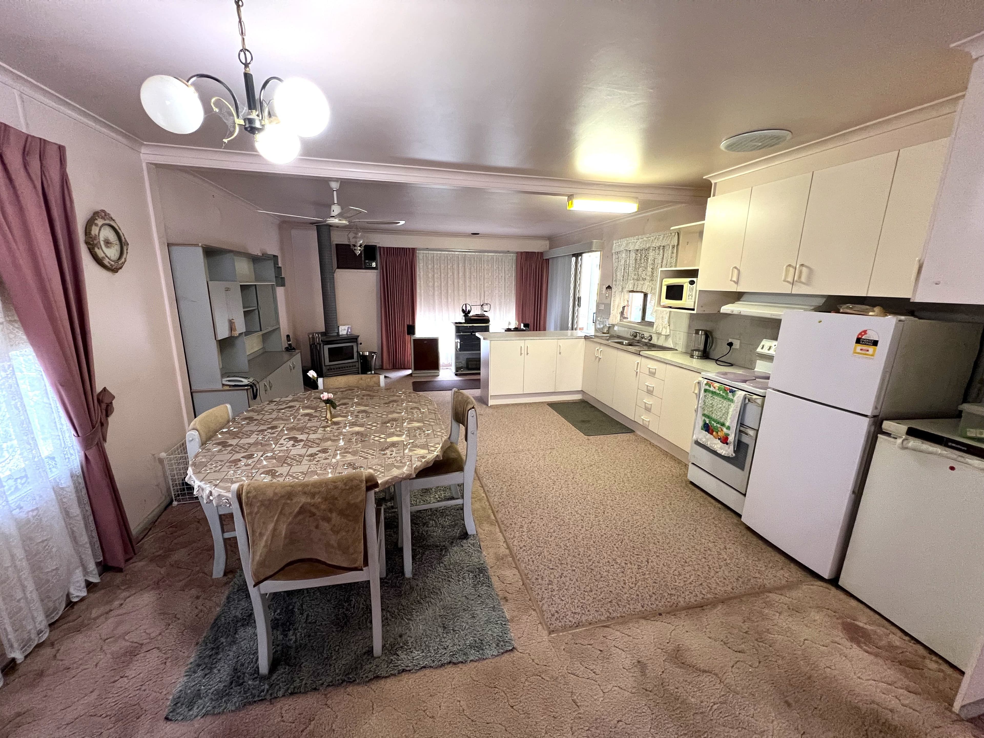 260 Finley Road, Deniliquin NSW 2710, Deniliquin - Thumbnail 2
