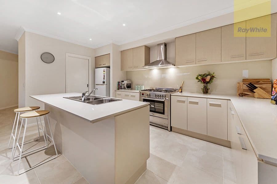 54 Wattletree Street, Craigieburn VIC 3064, Craigieburn - Thumbnail 3