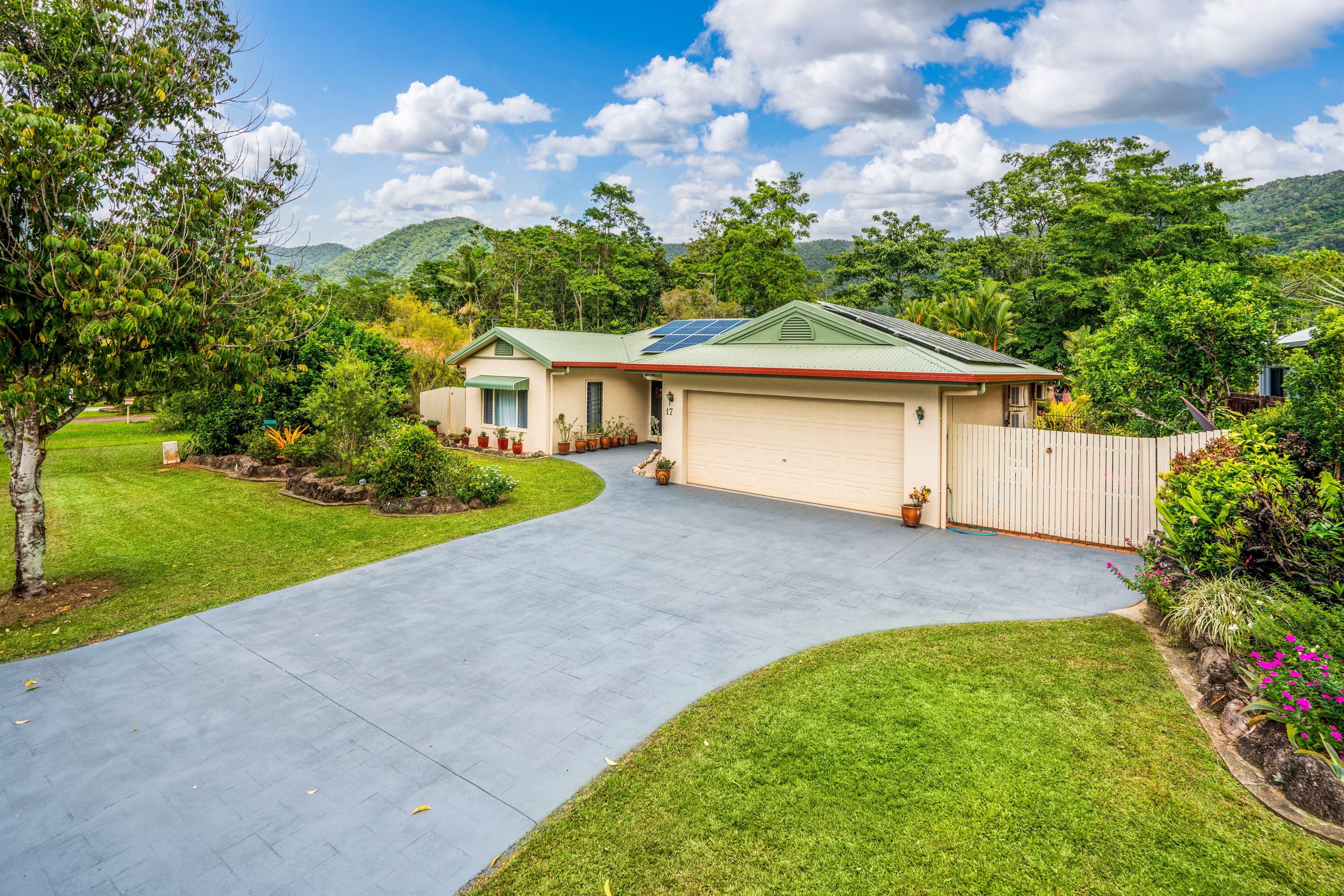 17 Compton Court, Bentley Park QLD 4869, Bentley Park - Thumbnail 4