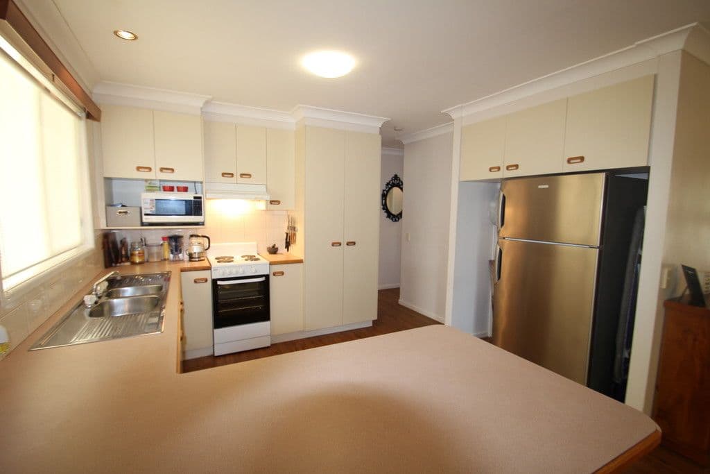 21 Gulligal Street, Kingsthorpe QLD 4400, Kingsthorpe - Thumbnail 2