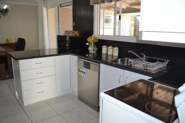 41 Mirrawena Avenue, BANGALEE QLD 4703, Bangalee - Thumbnail 7