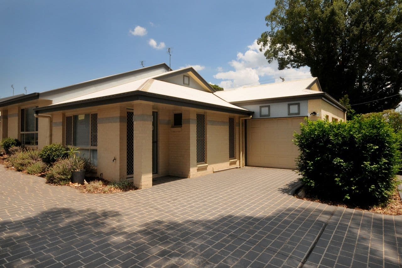 242 Mackenzie Street, RANGEVILLE QLD 4350, Rangeville - Image 1