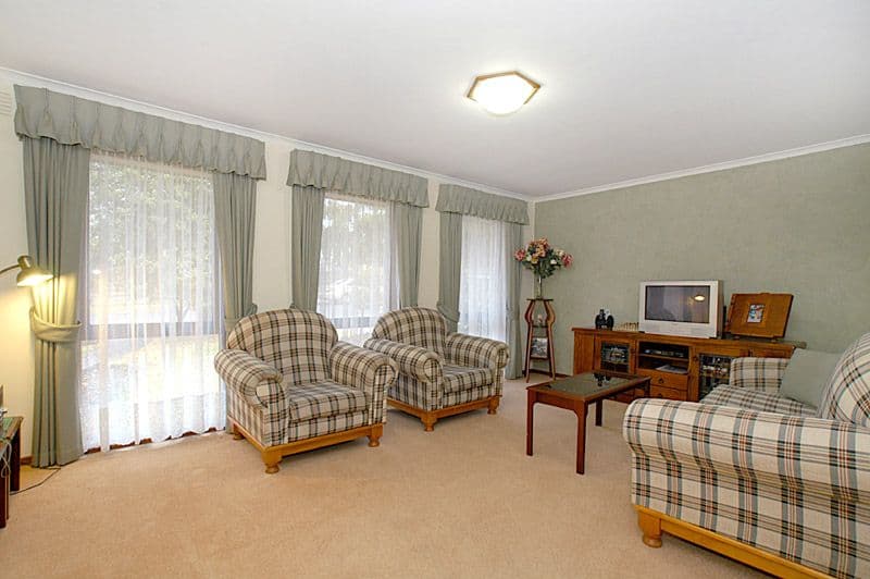17 James Road, FERNTREE GULLY VIC 3156, Ferntree Gully - Thumbnail 2