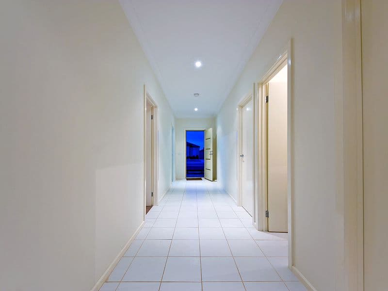 12 Corinna Avenue, TRUGANINA VIC 3029, Truganina - Thumbnail 2