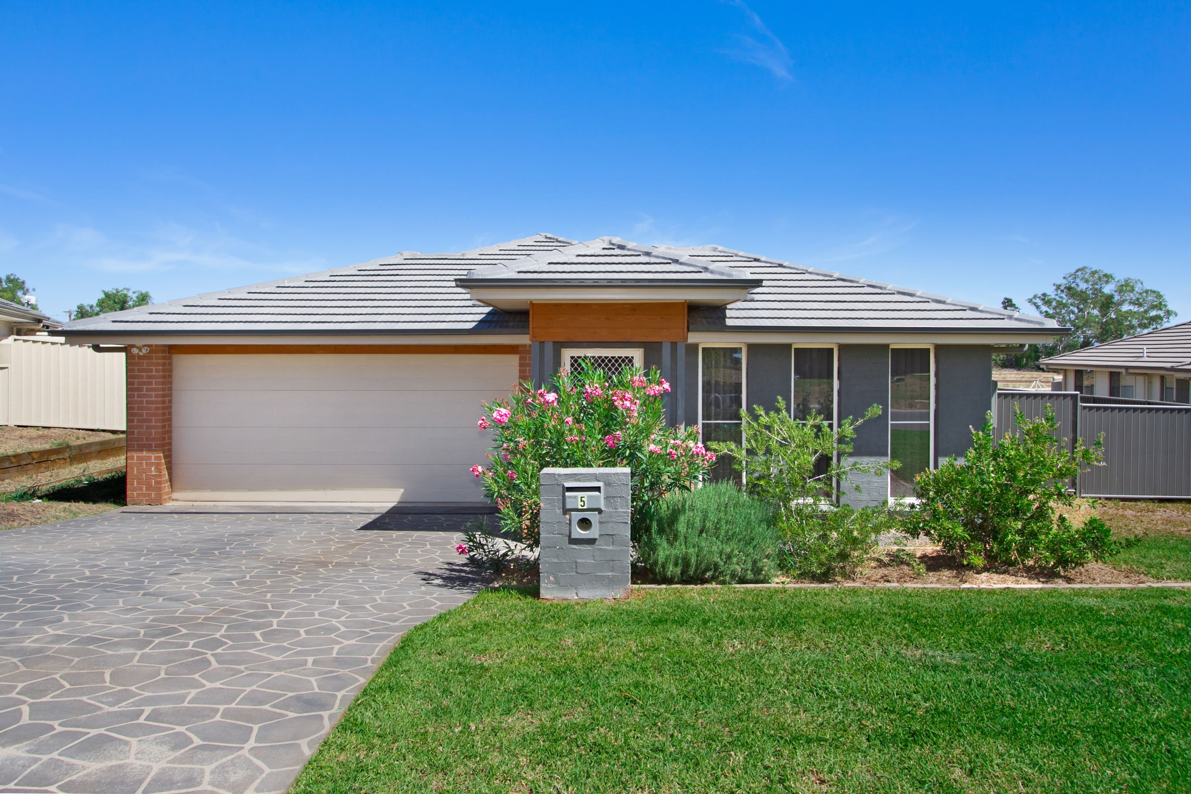 5 Regal Park Drive, Tamworth NSW 2340, Tamworth - Image 1