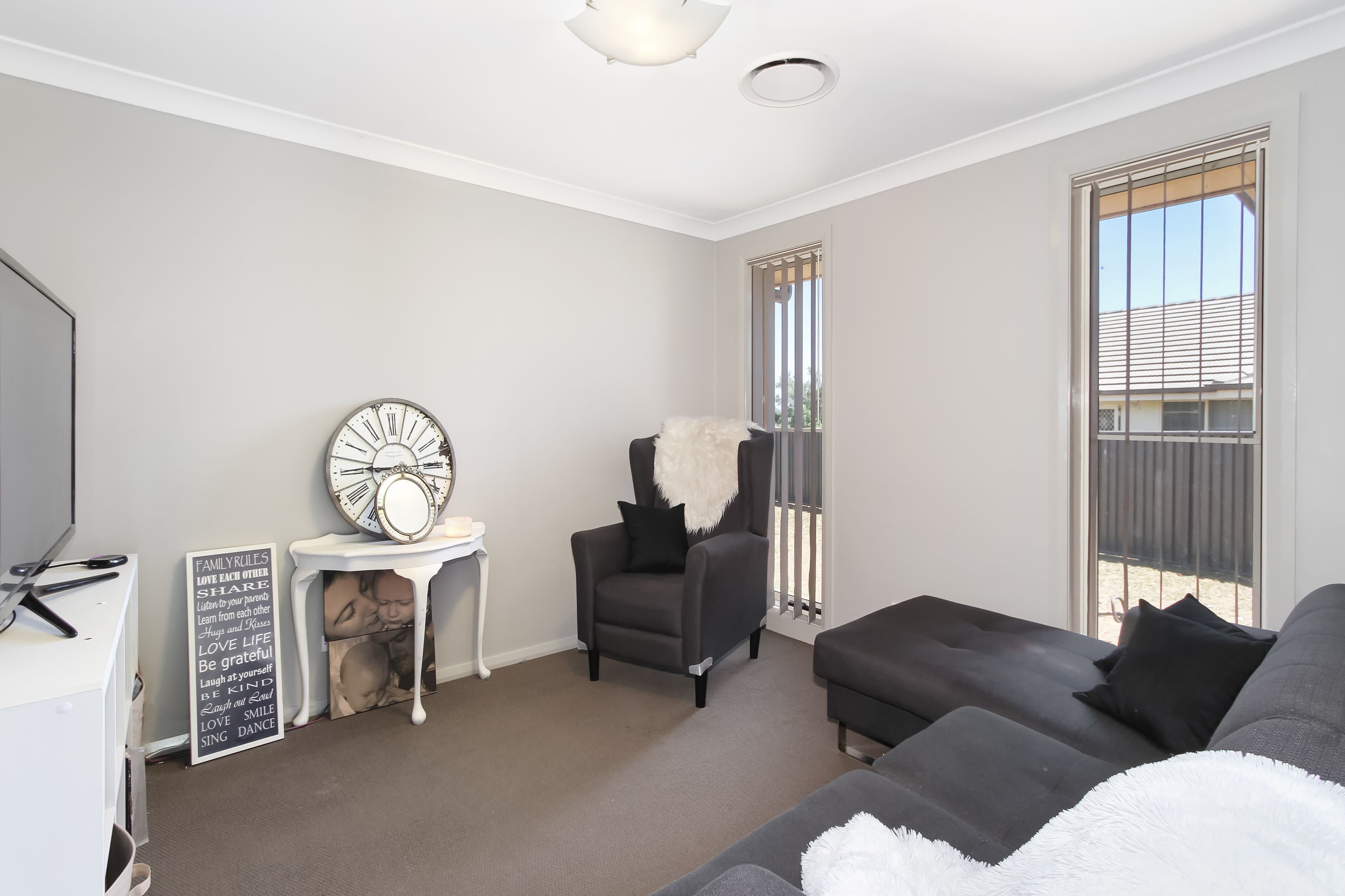 5 Regal Park Drive, Tamworth NSW 2340, Tamworth - Thumbnail 2