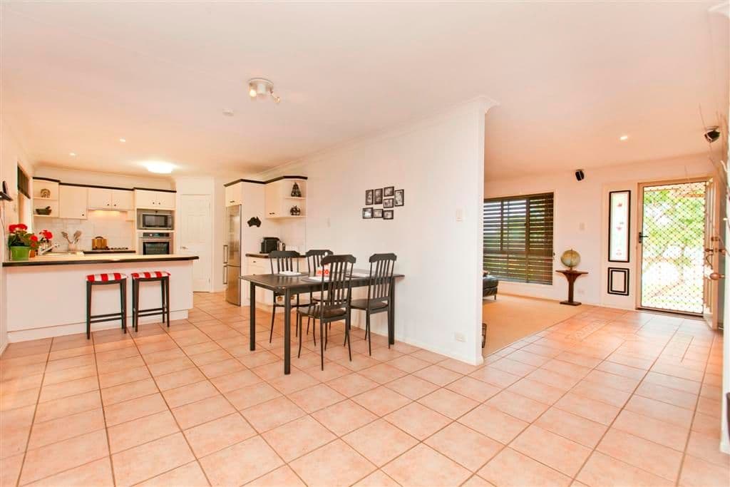 10 Montgomery Drive, WELLINGTON POINT QLD 4160, Wellington Point - Thumbnail 3