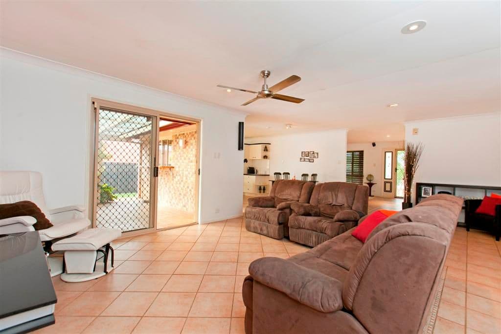 10 Montgomery Drive, WELLINGTON POINT QLD 4160, Wellington Point - Thumbnail 5